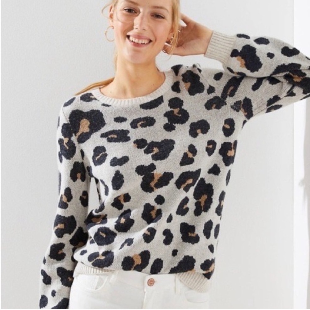 LOFT Leopard Print Jacquard Oversized Sweater
Bloggers Favorite Size large